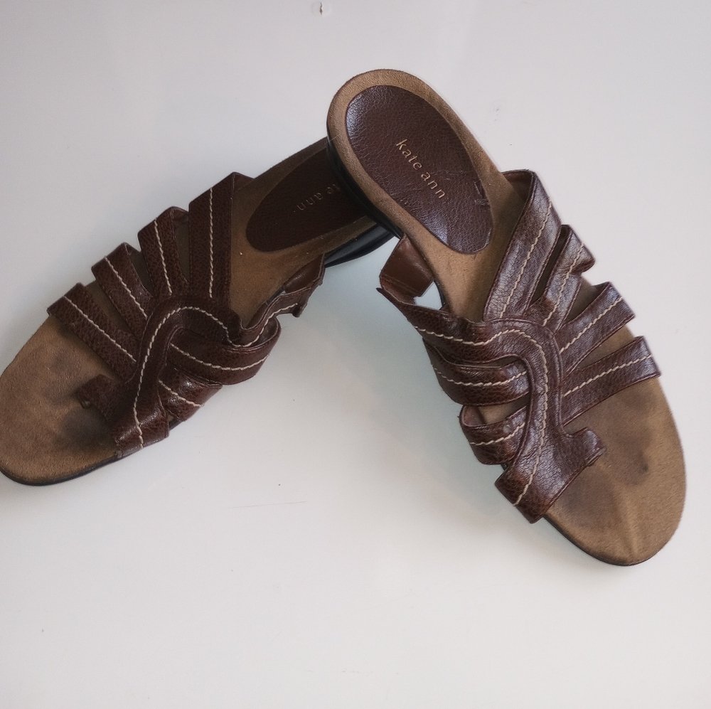 COPY - Kate Ann Faux Leather Thong Toe Sandals Brown Size 8.5M